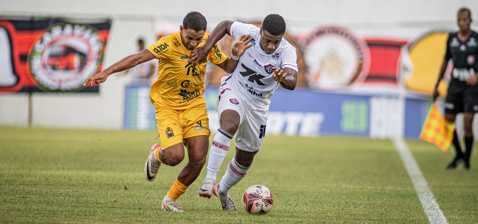 176453vitoria-cede-o-empate-ao-porto-e-segue-sem-vencer-no-campeonato-baiano-3